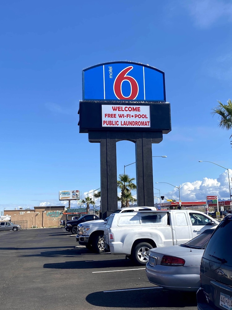 Motel6 Bullhead City, AZ 19/27