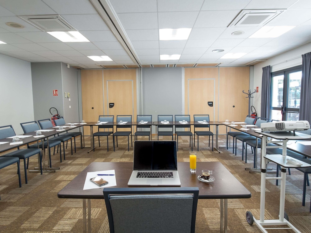 Ibis Brignoles 36/50