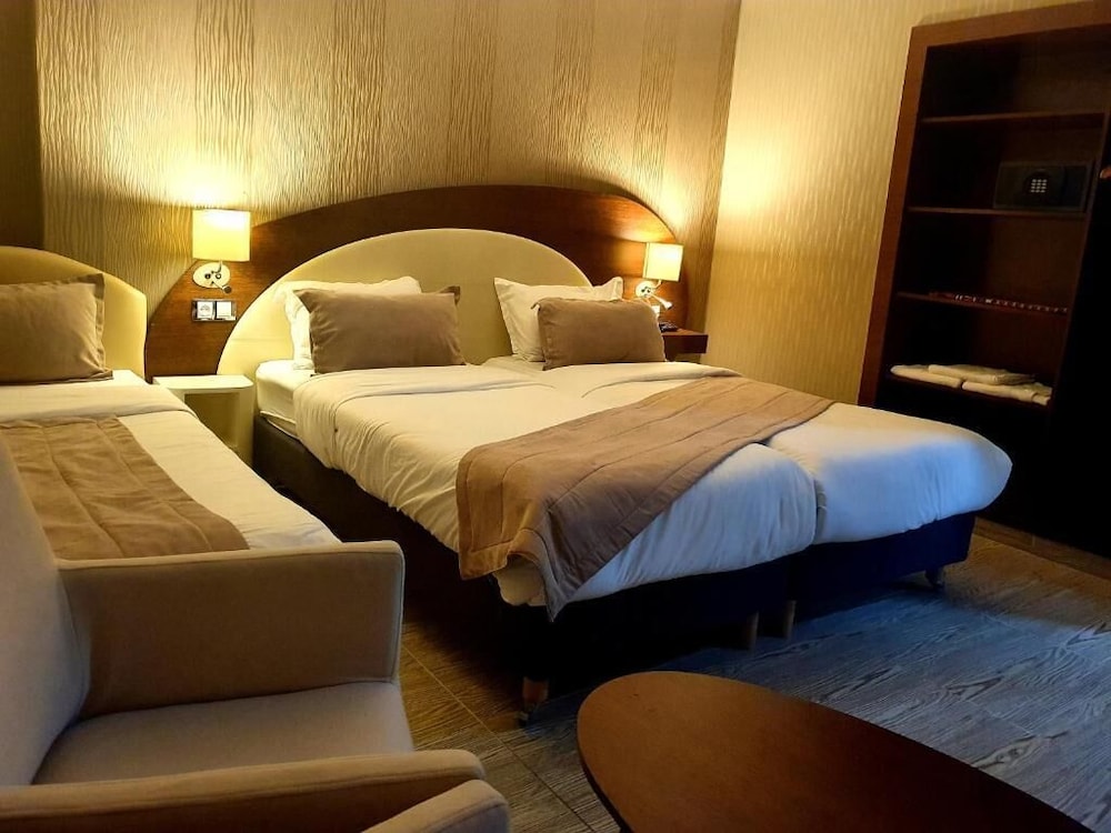 Hotel Rue D'or 30/58