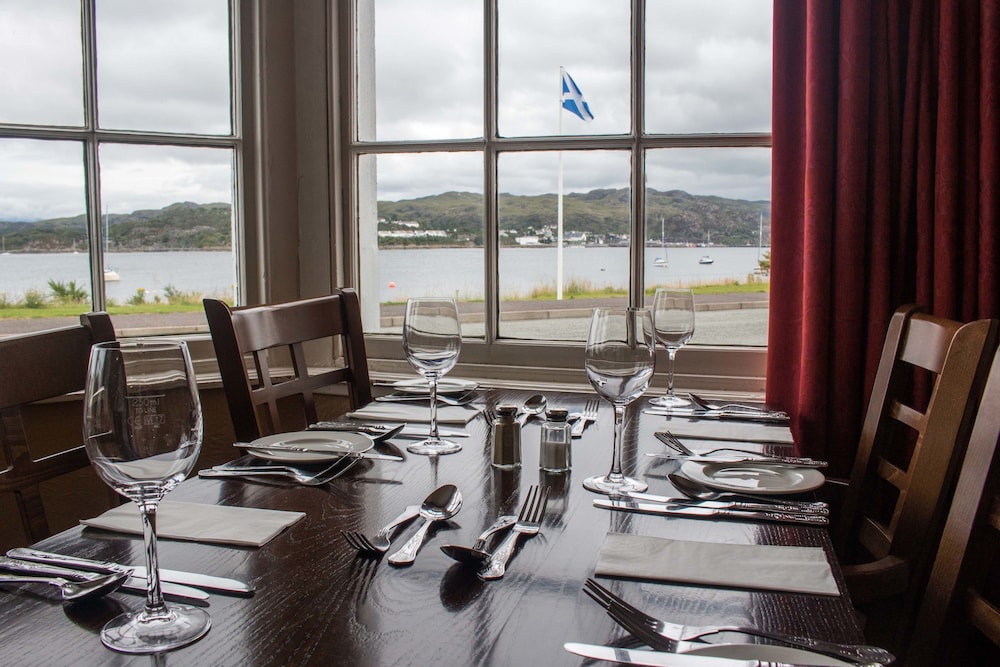 Kings Arms Hotel Skye 48/63
