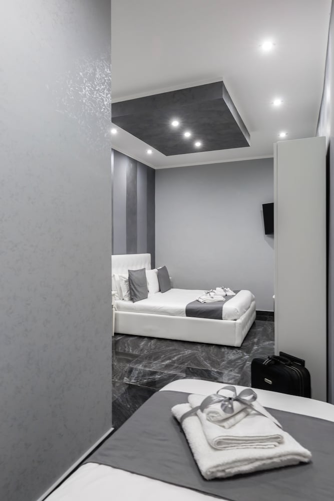 Hotel Bella Napoli Suites 55/67