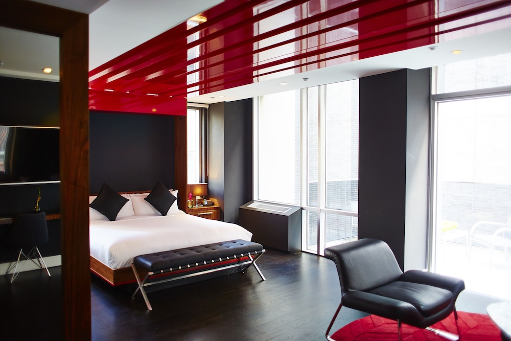 The Gotham Hotel 8/42