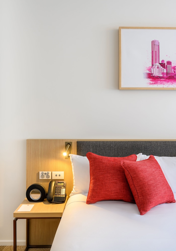 Ibis Melbourne Central 45/68