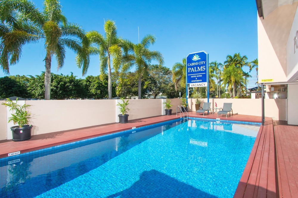 CAIRNS CITY PALMS 3/59