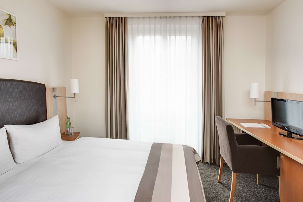 Intercity Hotel Wien 35/65