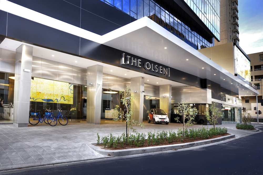 The Olsen Melbourne Art Series 5/78