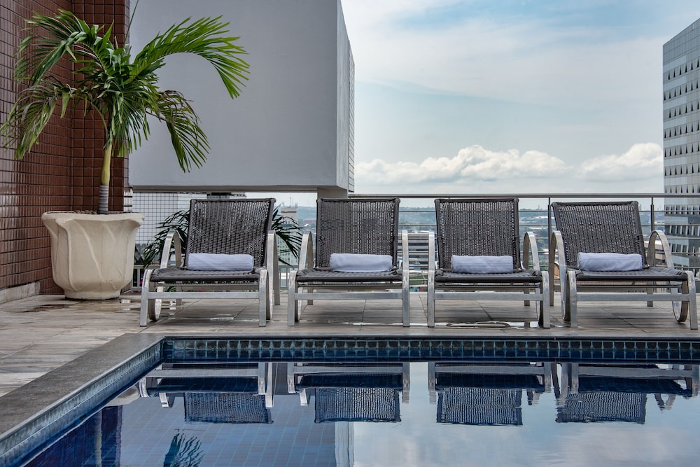 Hotel Adrianopolis All Suites 52/65