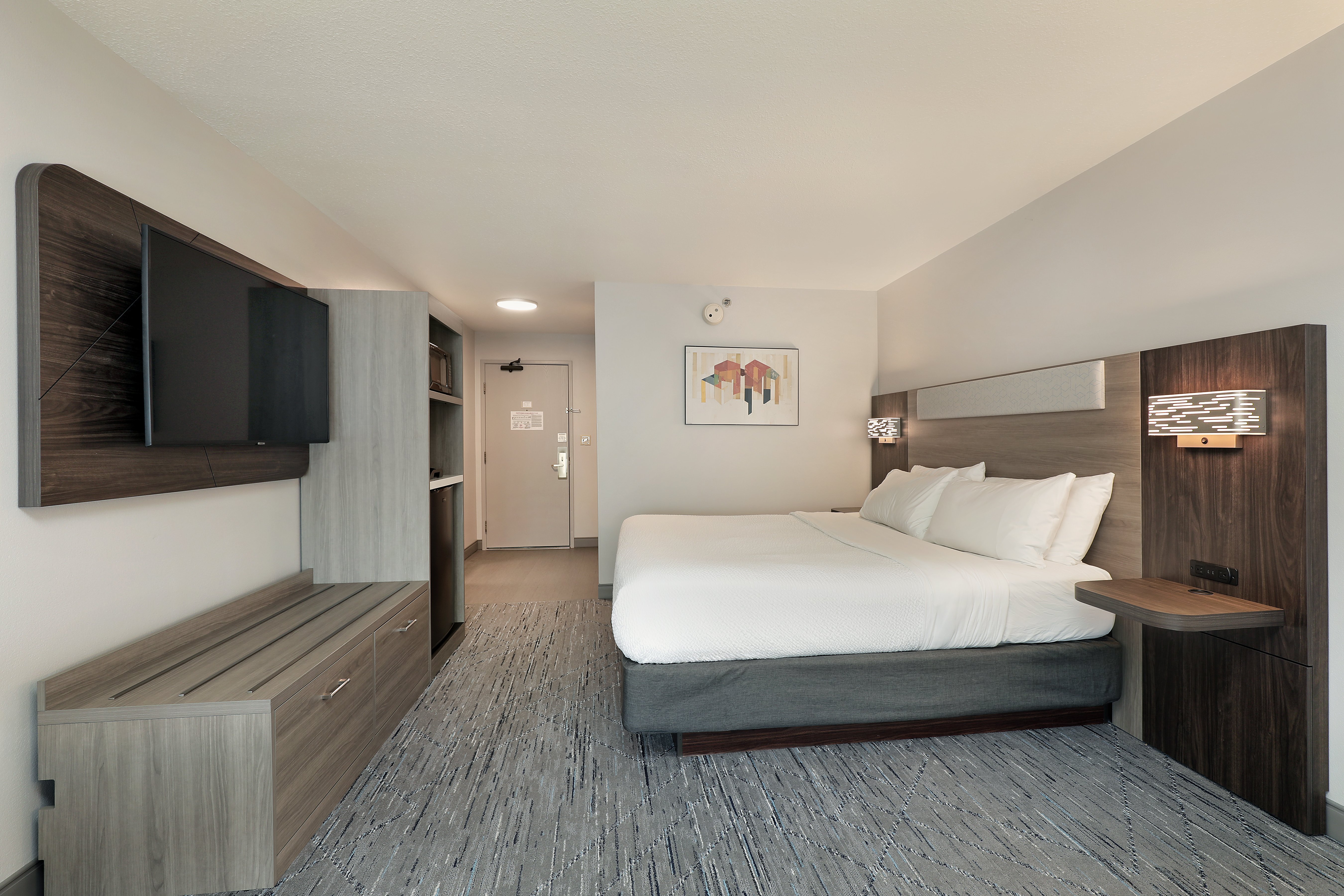 Leisure, King Bed
