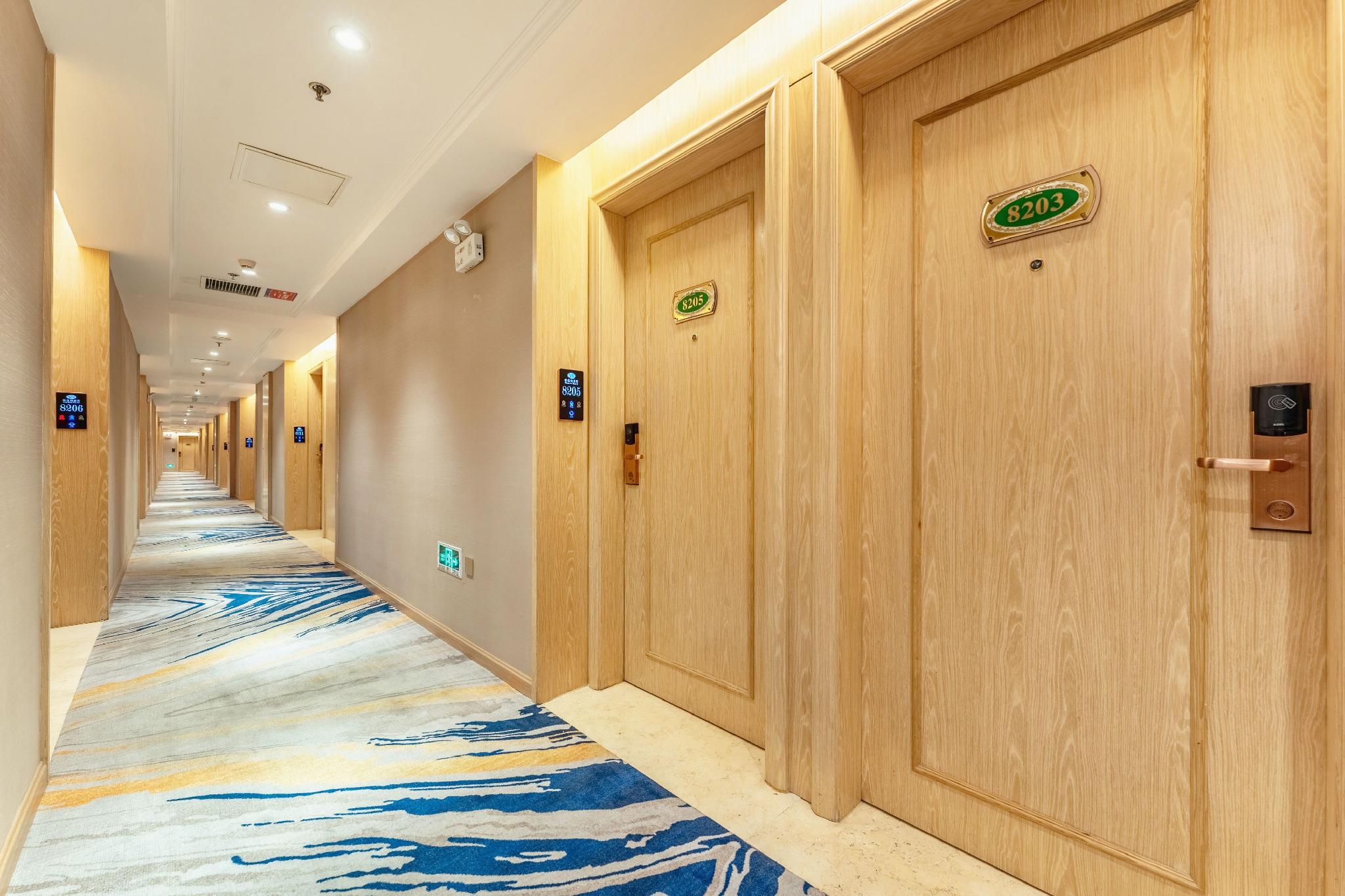 Vienna Hotel (Shenzhen Huaqiang North) 34/44