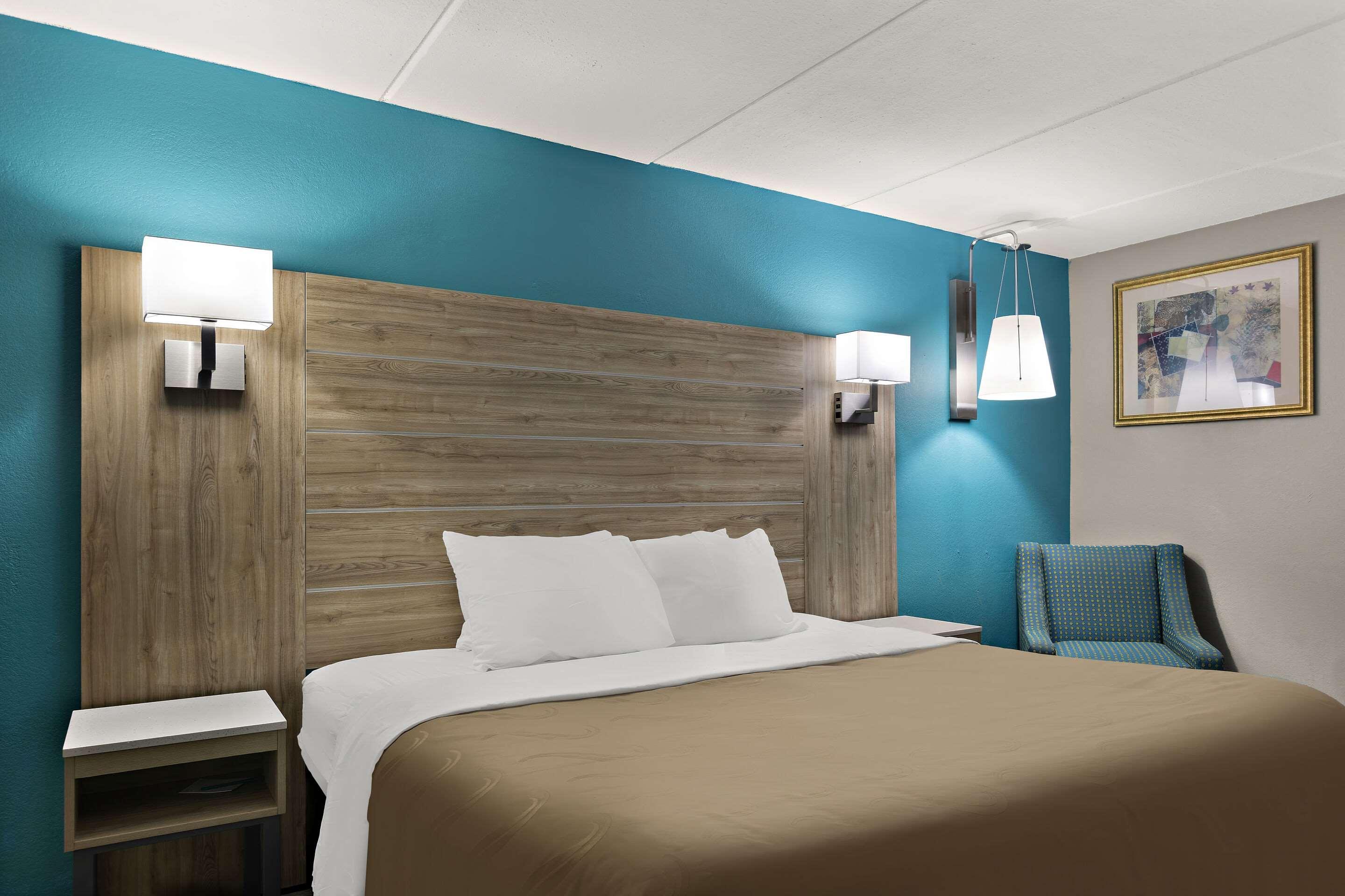 Room, King Bed