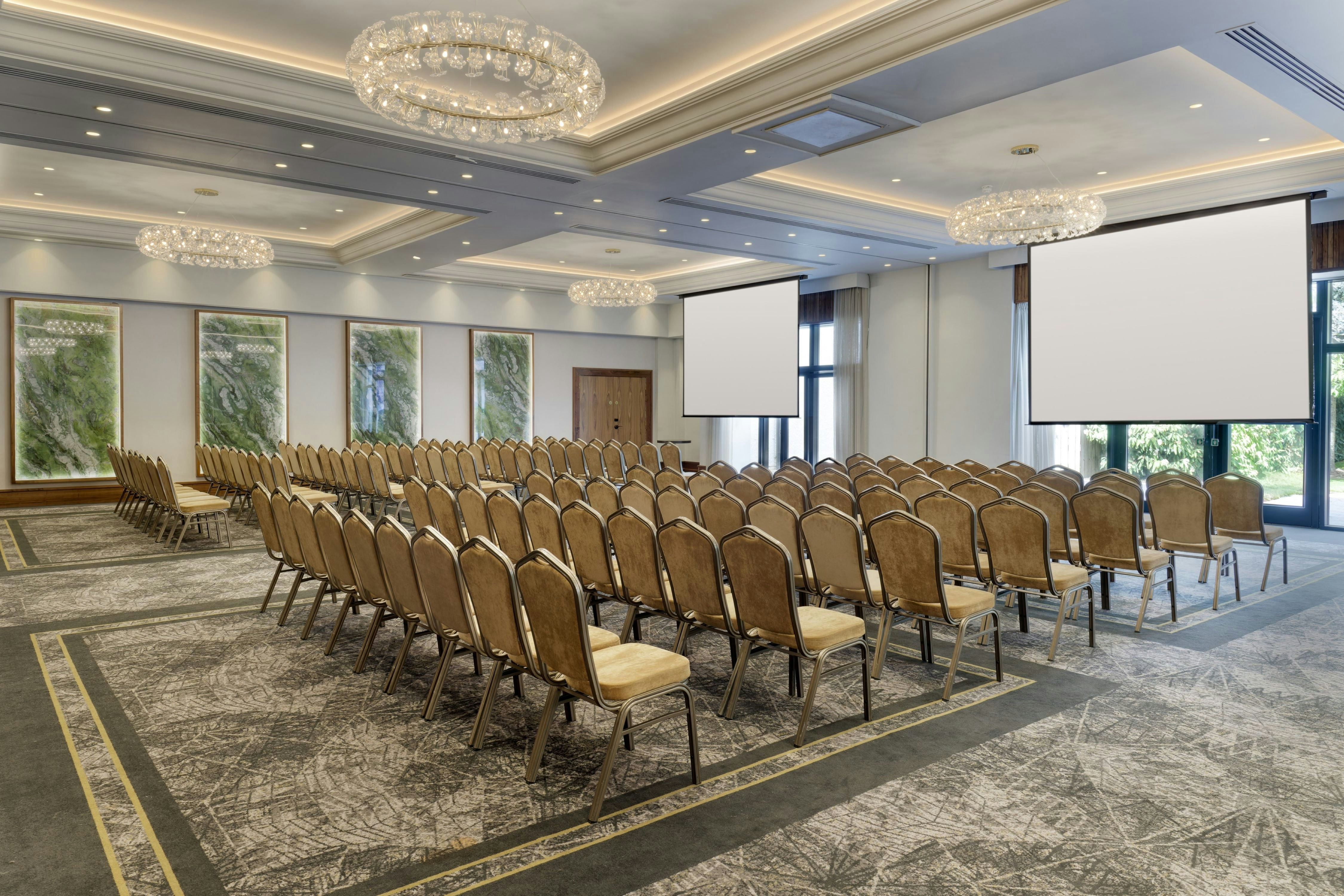 DoubleTree by Hilton Belfast Templepatrick Golf & Country Club 63/76