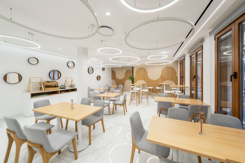 Odyssey Rooms Alicante 39/50