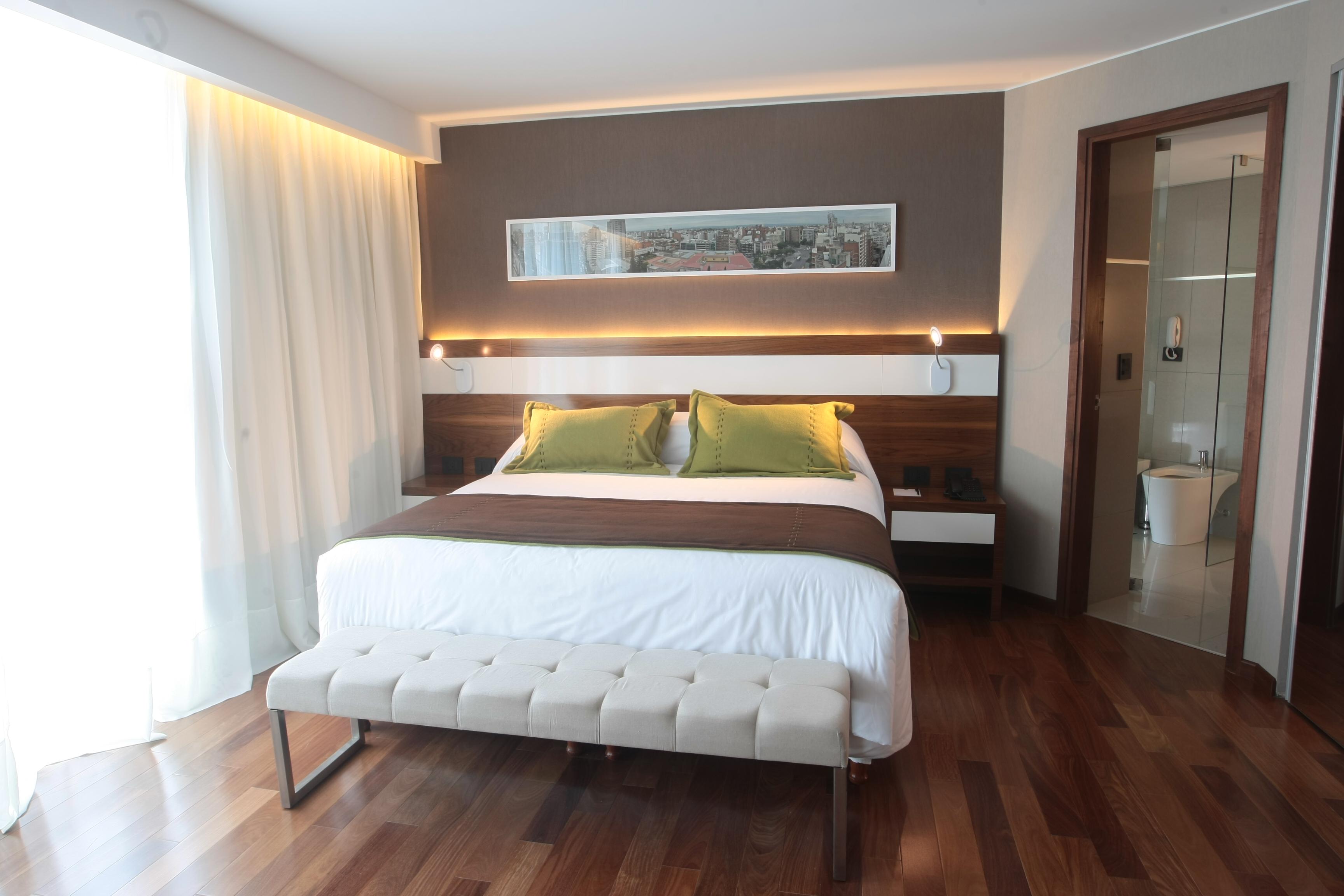 غرفة قياسية بسرير مزدوج