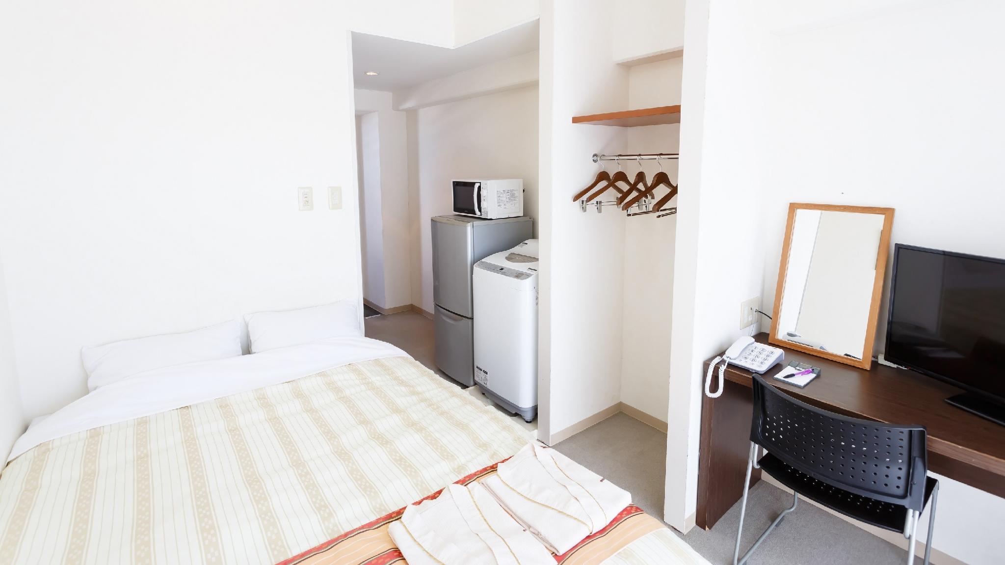 Standard, Double Bed, Washing Machine, Balcony