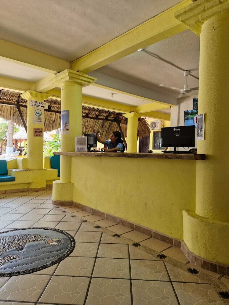 Hotel y Bungalows Acuario 4/60