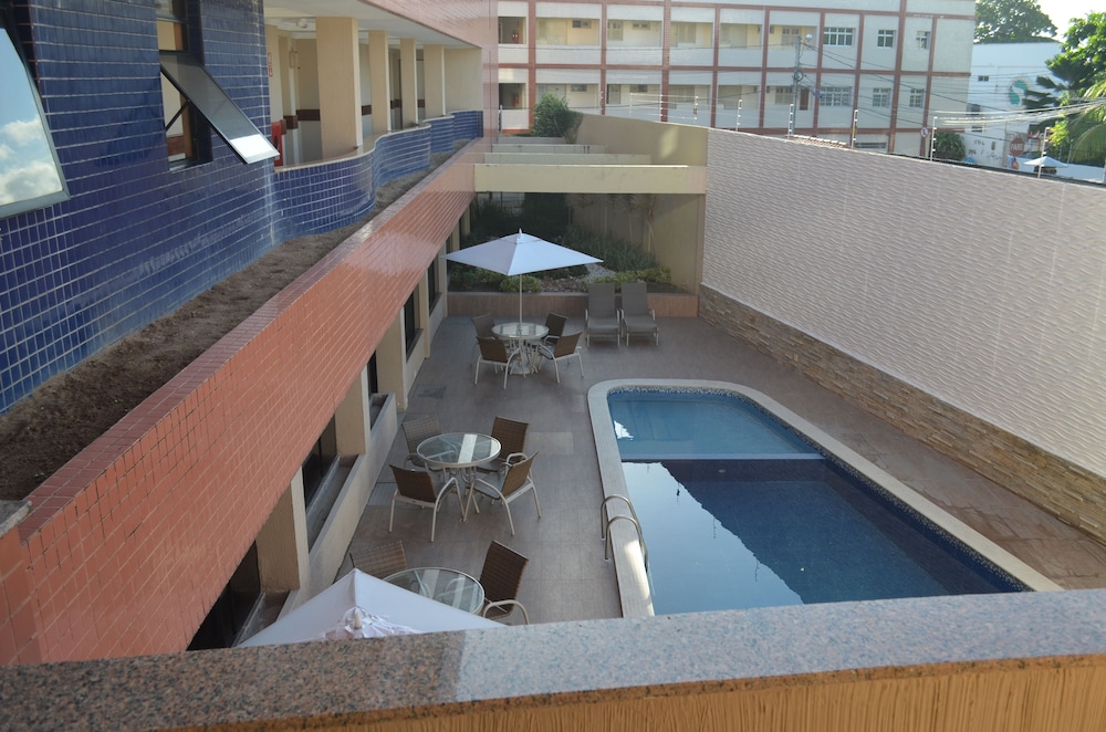 ANNAMAR HOTEL 10/25