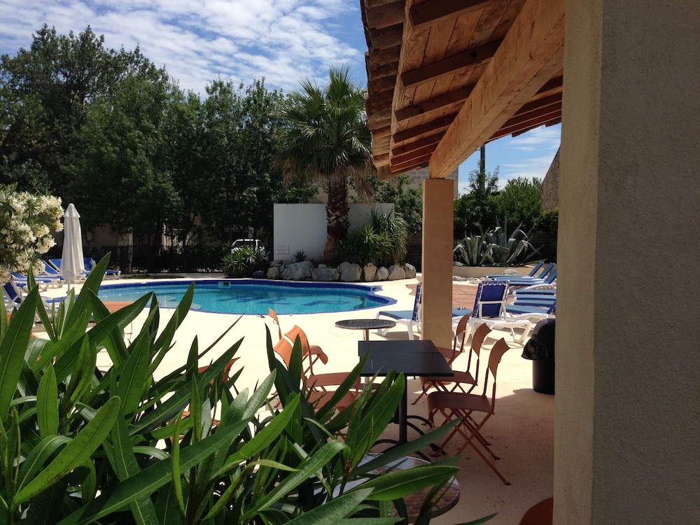HOTEL LE PRESIDENT 55/58