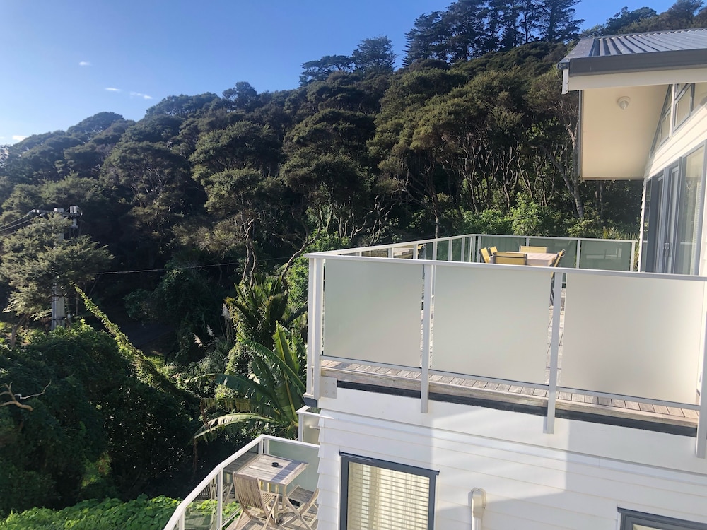 Waiheke Island Resort 30/70