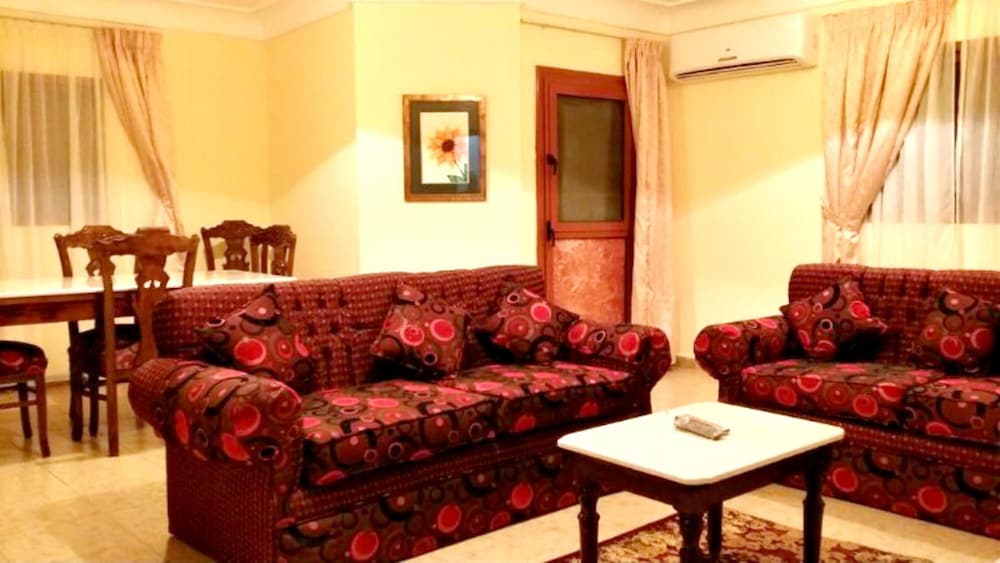 Alexandria Mediterranean Suites 18/30