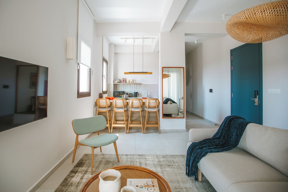 LIV & Co Suites & Villas 20/37