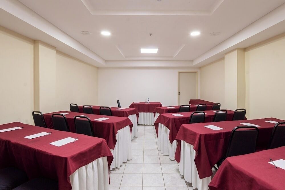 Hotel Euro Suite Recife Boa Viagem By Nacional Inn 62/69