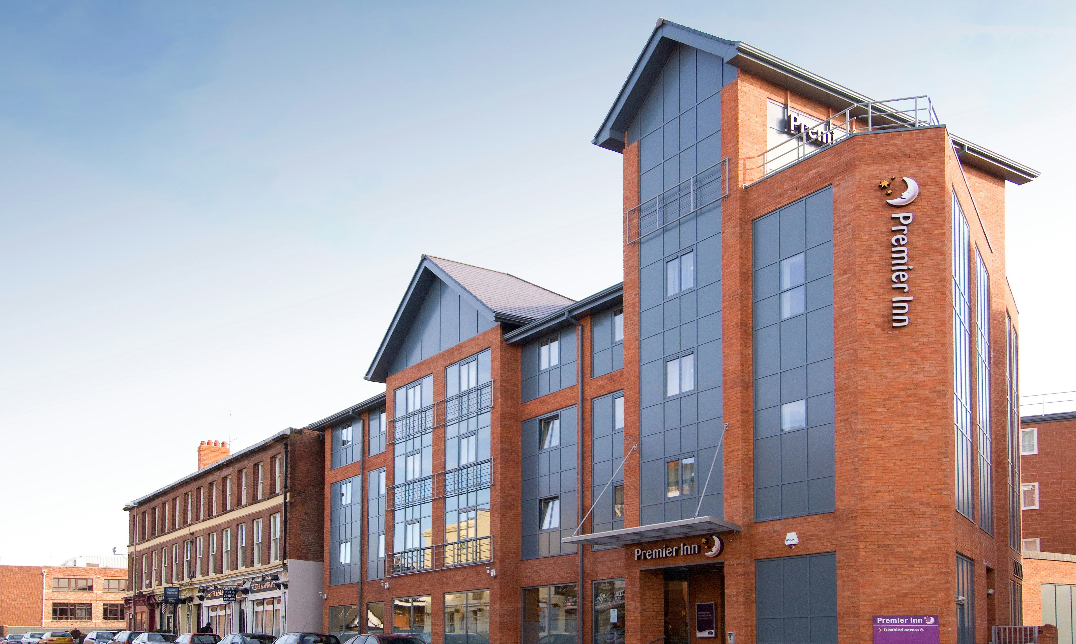 Premier Inn Chester (Railway Station) in CHESTER - UK