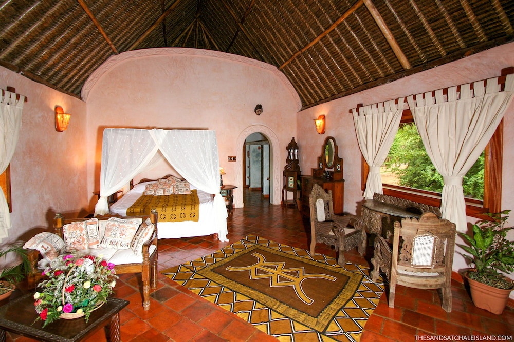 Chale Island Resort 17/70