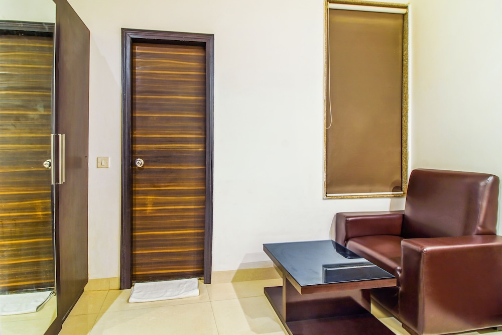 Fabhotel Transit Delhi Airport 23/26