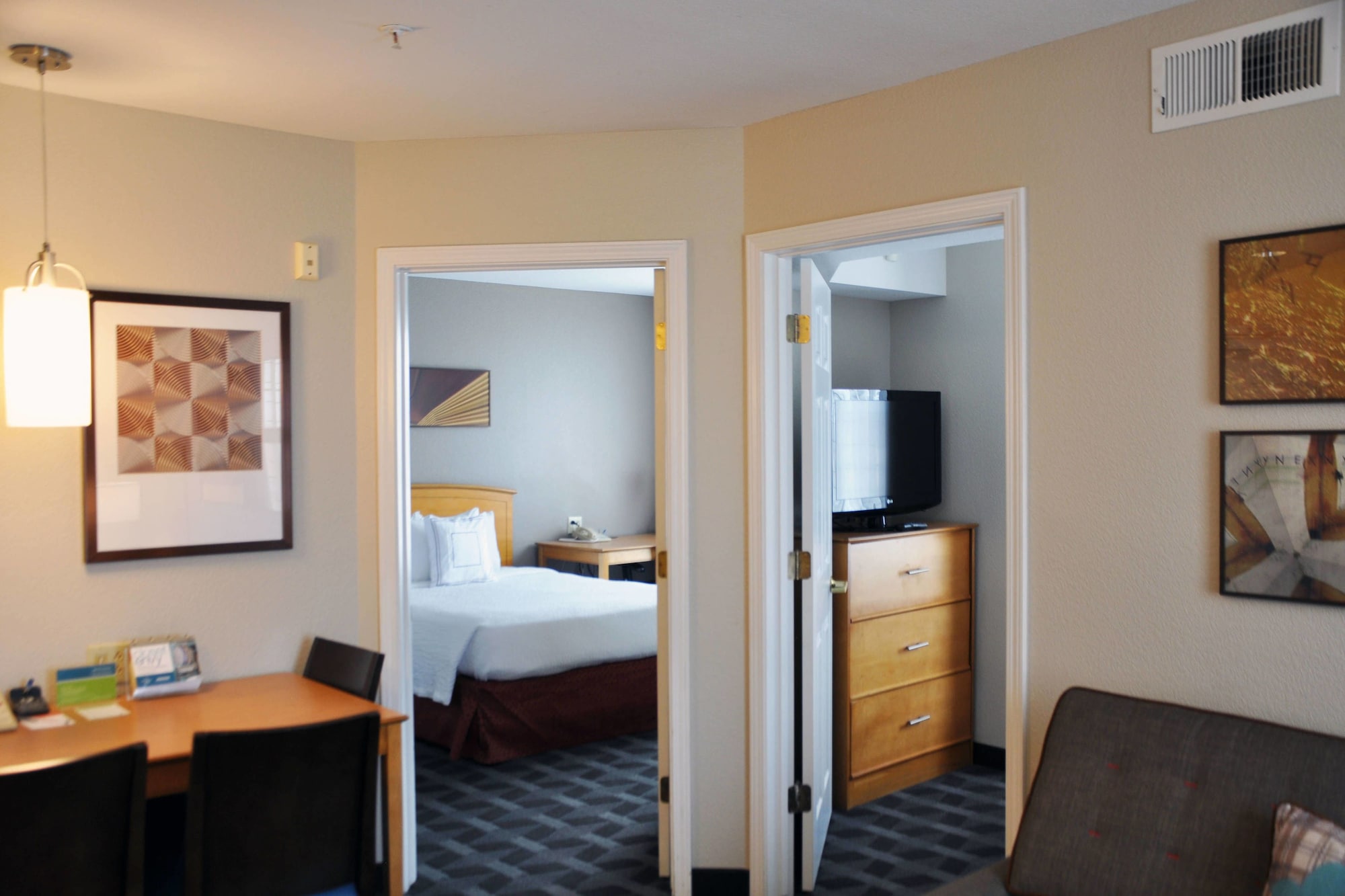 جناح بغرفتي نوم، TownePlace Suites by Marriott Albuquerque Airport 8/10
