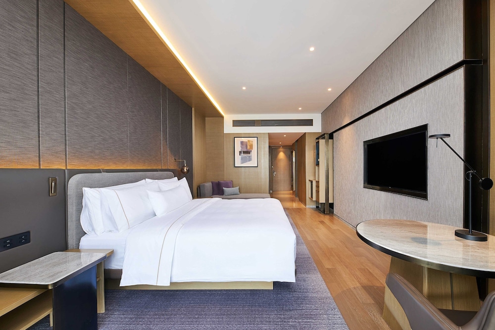 The Westin Zhongshan Guzhen 9/40