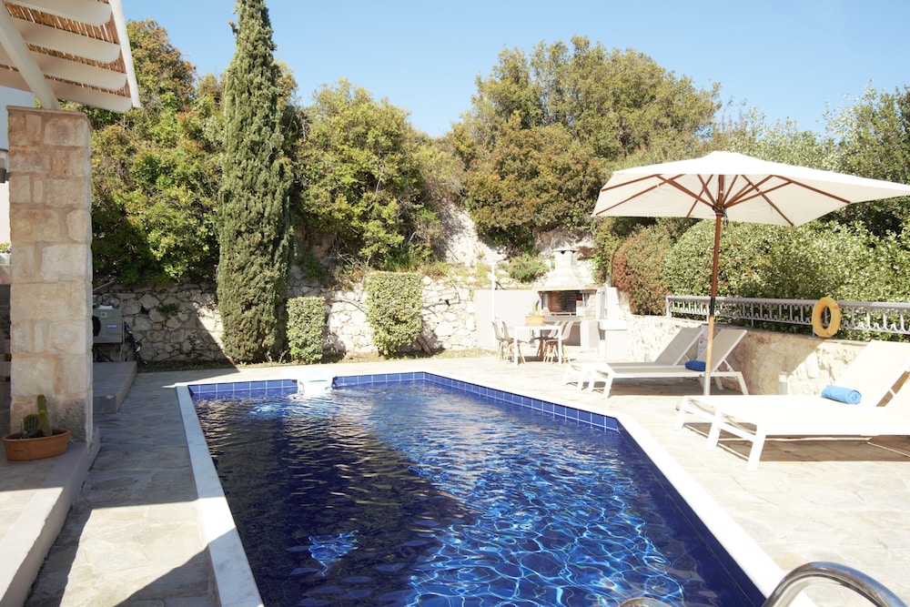 Villa Ikaros 47/50
