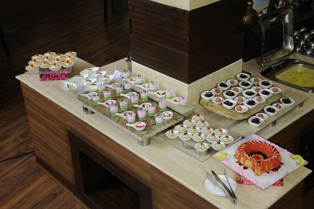 GRAND PALACE HOTEL AND SPA 18/50