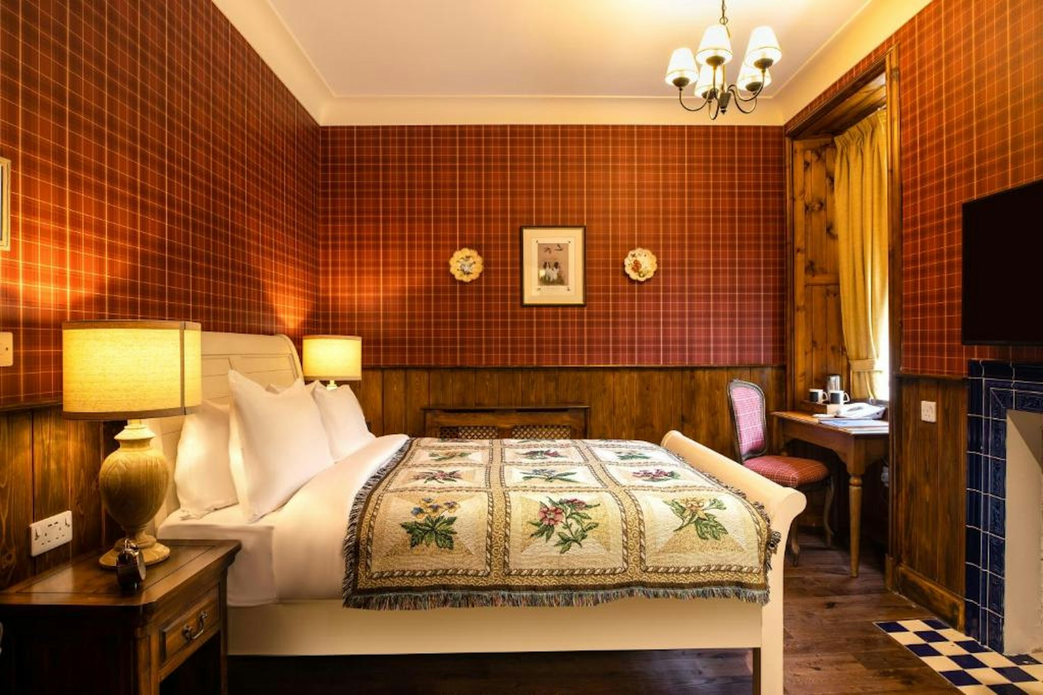 The Whispering Pine Lodge Ex Letterfinlay Lodge Hotel 9/33