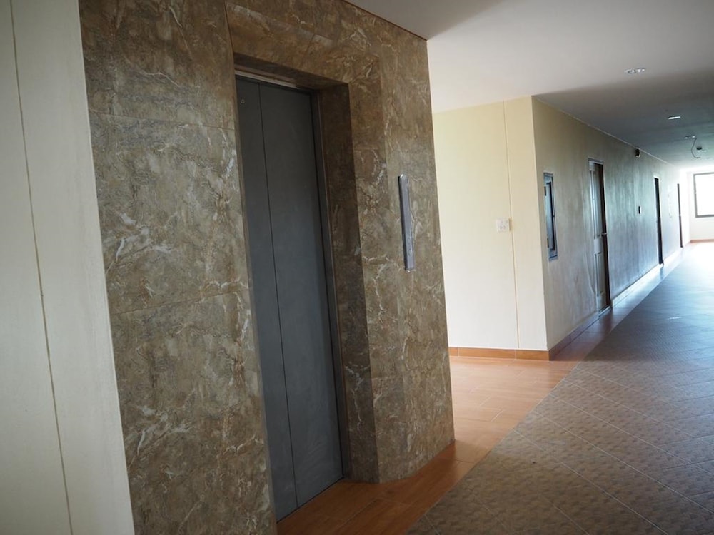 Regent Room 13/17