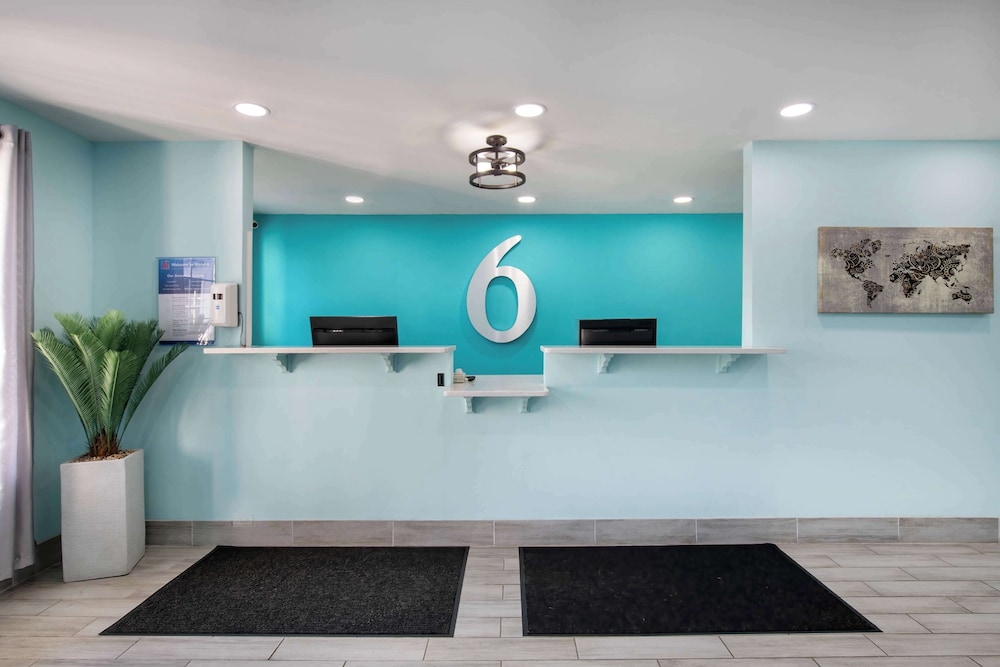 Motel6 Macon, GA - I-475 12/53