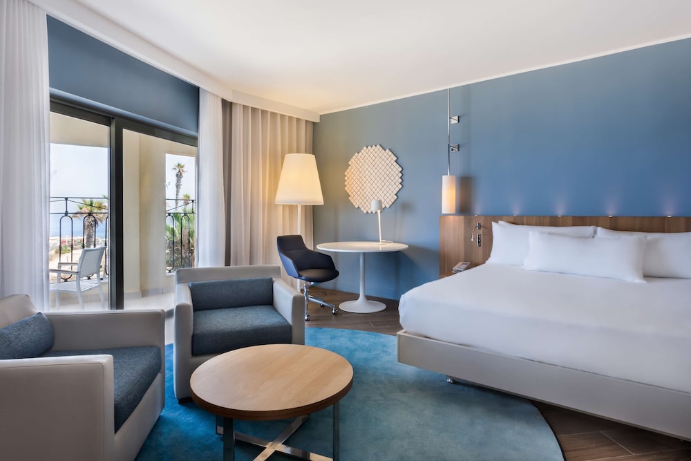 HILTON MALTA 27/100
