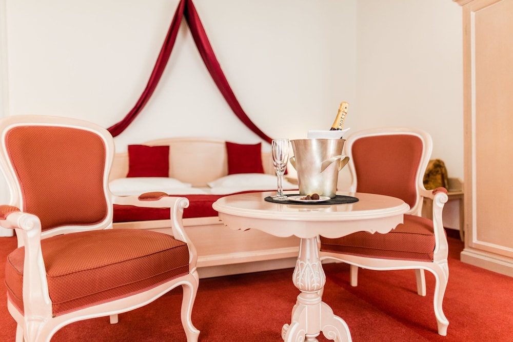 GRAND HOTEL BELLEVUE 36/50