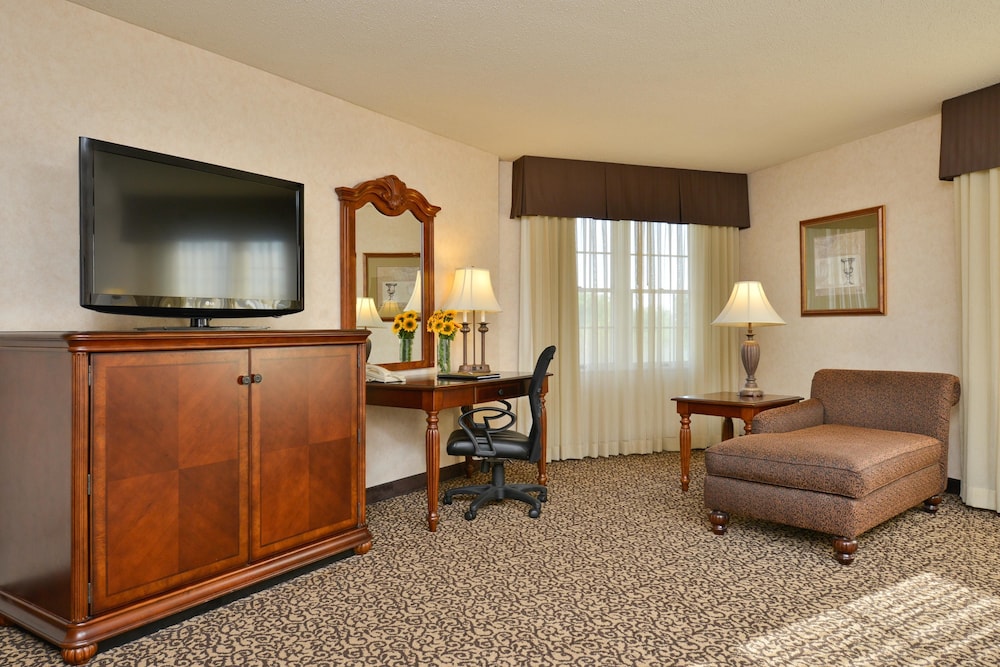 Best Western Plus Steeplegate Inn 38/51