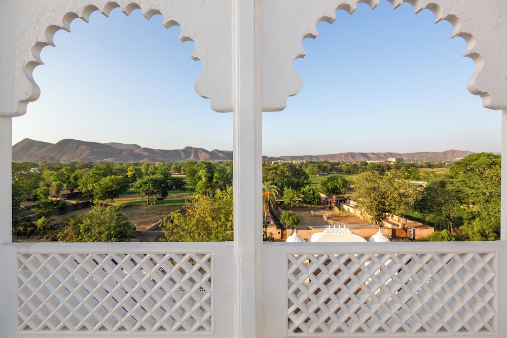 Sterling Aravalli Udaipur 52/65