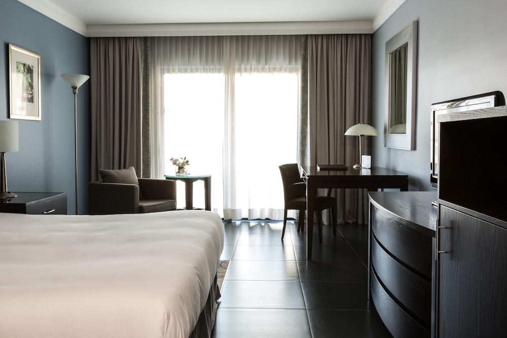 Intercontinental Malta 27/83