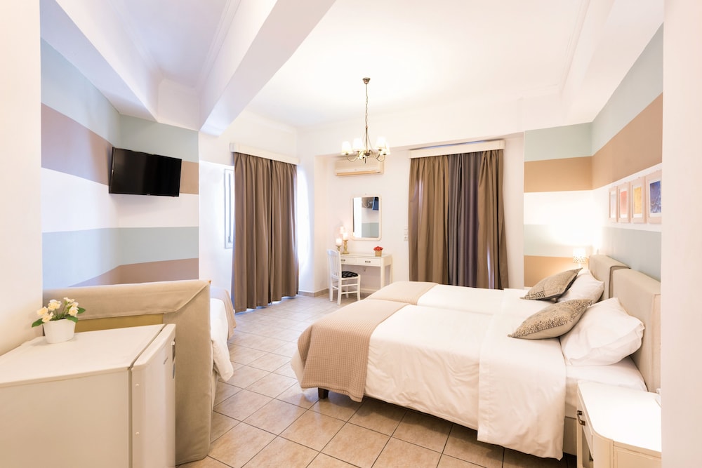 Hotel Oasis 10/50