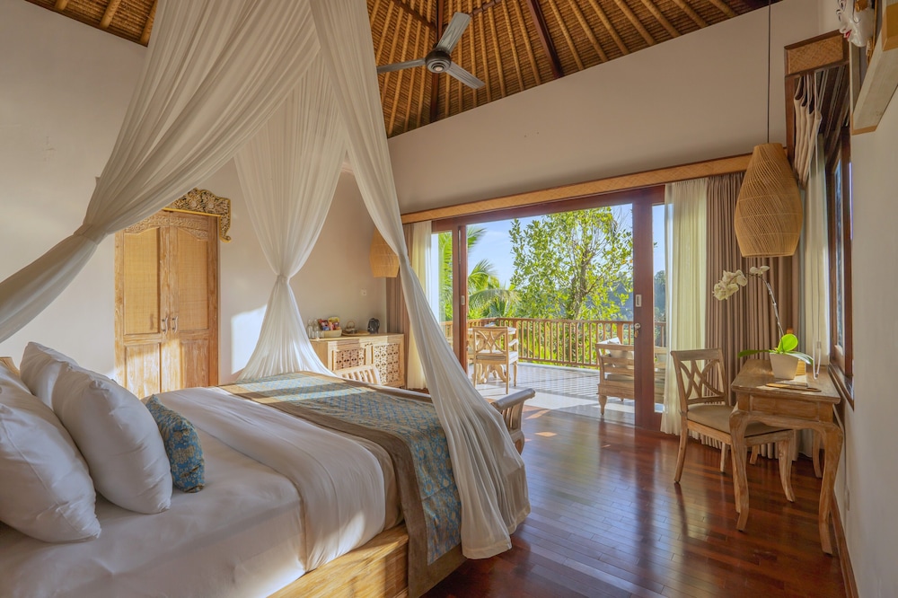 1 Bedroom, Villa, King Bed, Pool View