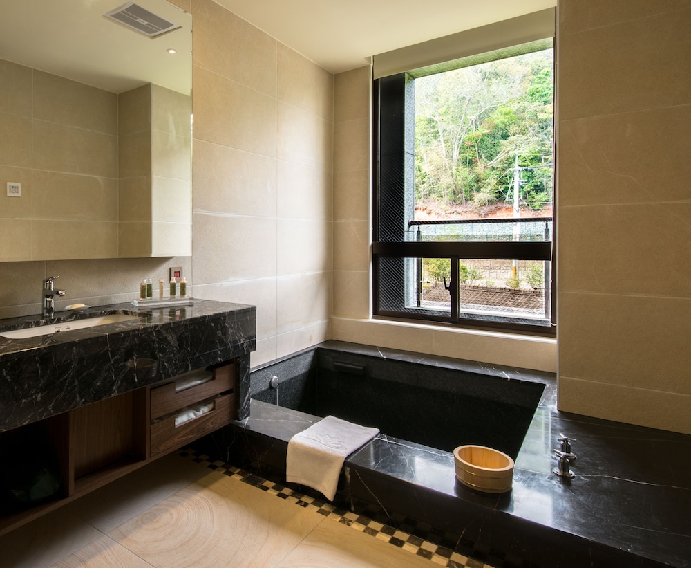 Fuli Hot Spring Resort 50/50