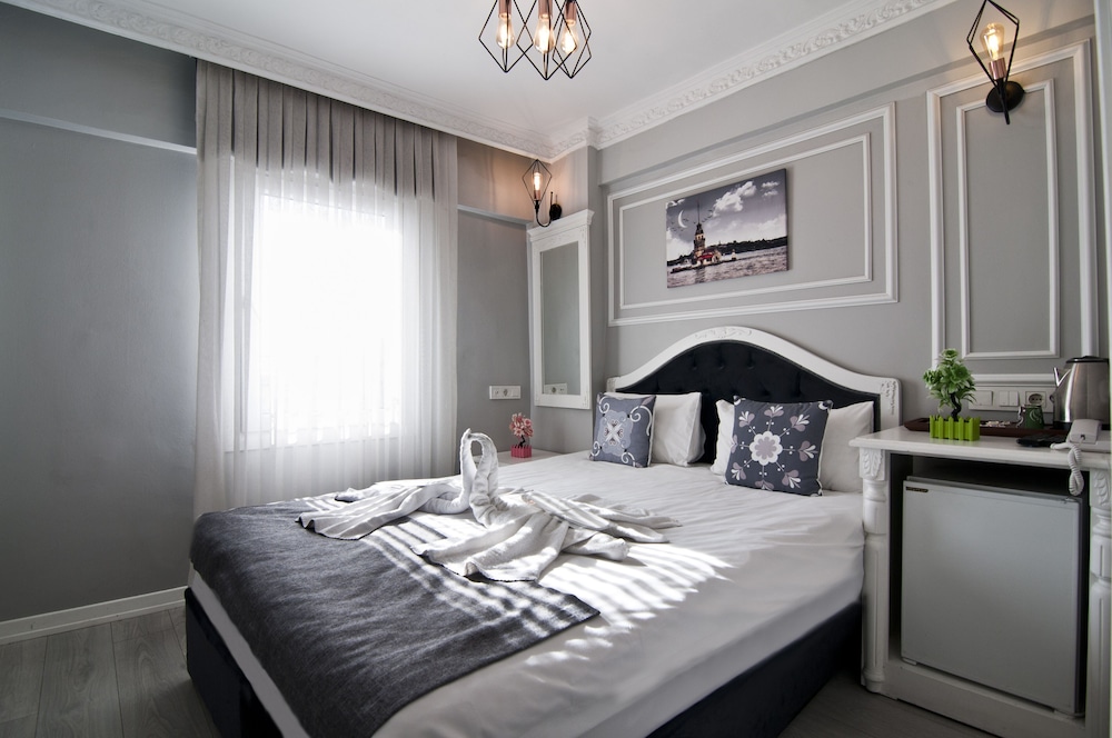 Nova City Hotel 24/85