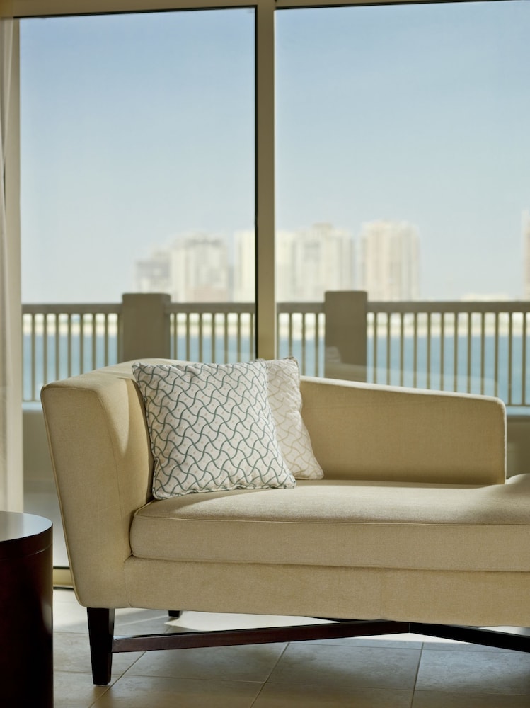 Grand Hyatt Doha Hotel and Villas 27/65