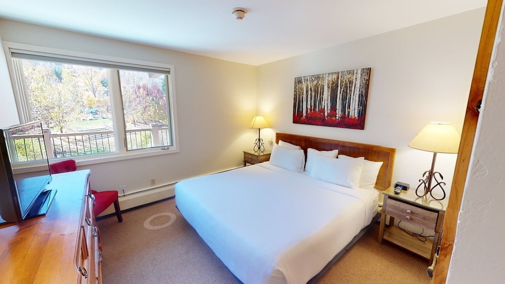PLATINUM, QUEEN BED
