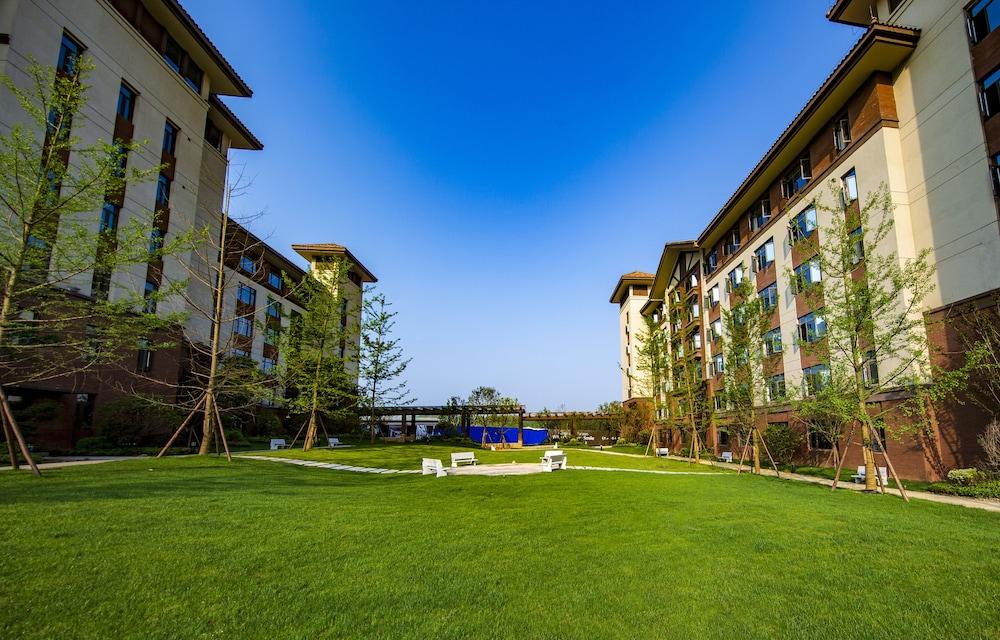 Country Garden Phoenix Hotel Nanchong 34/45