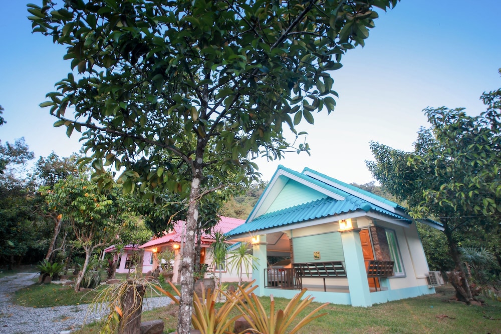 Khao Hin Tang Resort 12/40