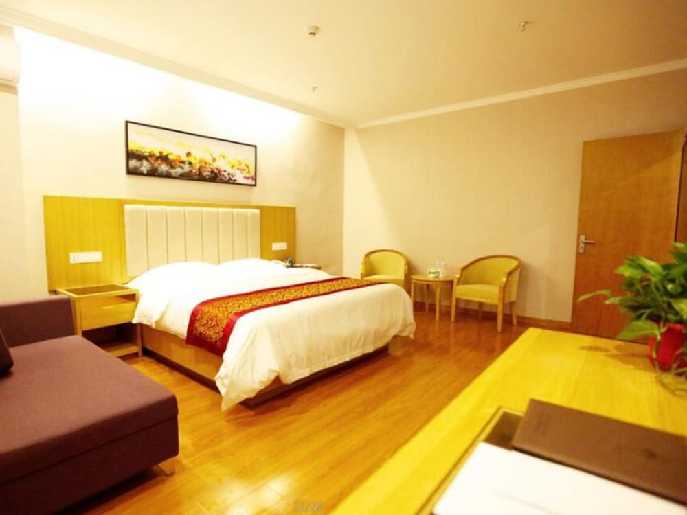 GREENTREE INN YANCHENG DONGTAI HUIYANG ROAD GUOFU HOTEL 23/39