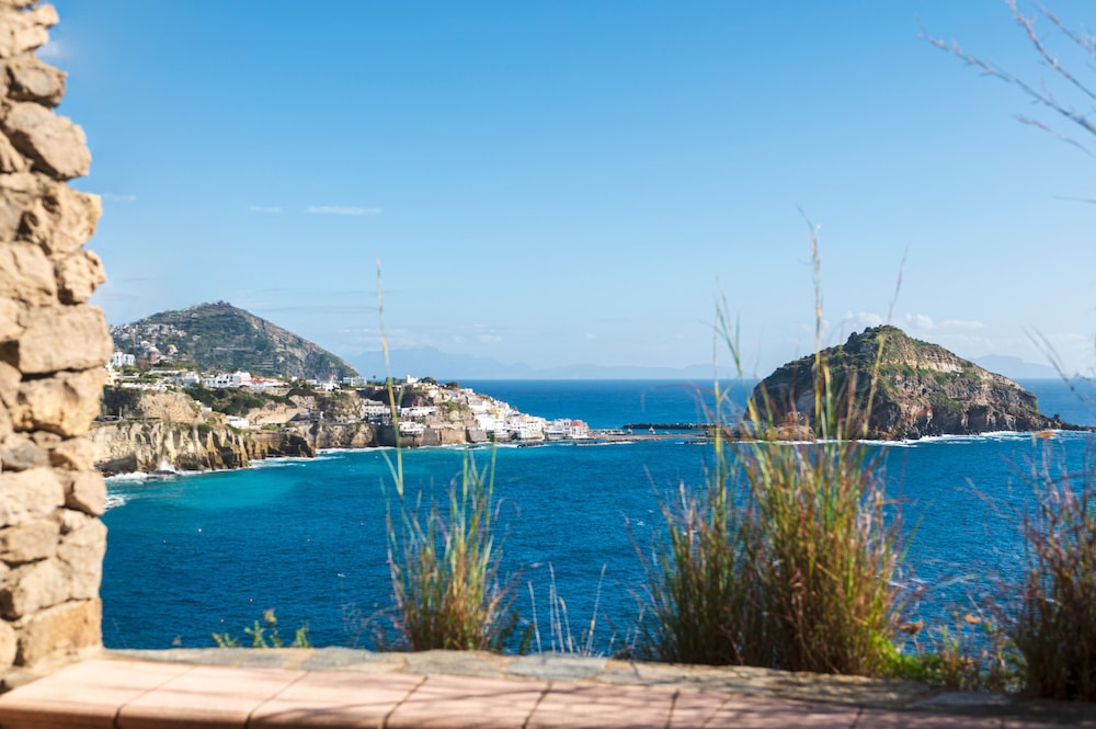 Punta Chiarito Resort 64/67